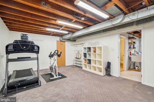 501 Apple Grove Rd, Silver Spring MD 20904-2753 exterior