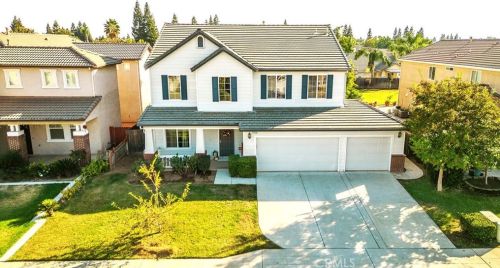 2720 Holland Ave, Clovis, CA 93611-3963