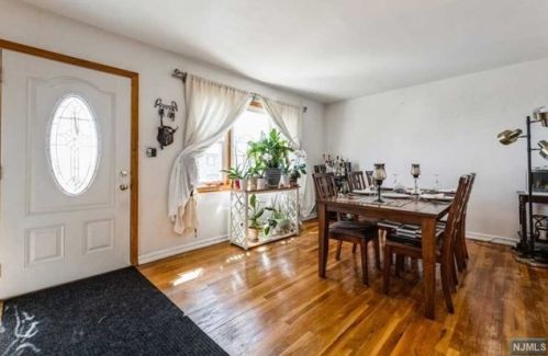 141 Prospect St, Hasbrouck Heights, NJ 07604-2709