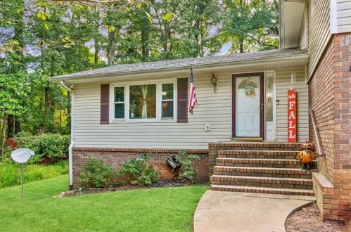 3691 Leisure Ct, Buford, GA 30519-4315