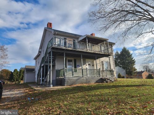 51 Harrisburg St, Harrisburg, PA 17113-2374