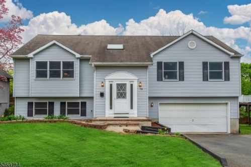 73 Van Nostrand Ave, Dover, NJ 07801-4810