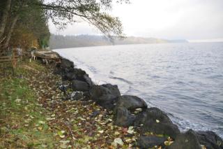 27913 Sandy Beach Ln, Eglon, WA 98346-7641