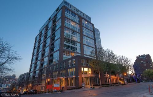 222 2nd St, Minneapolis MN  55401-1492 exterior