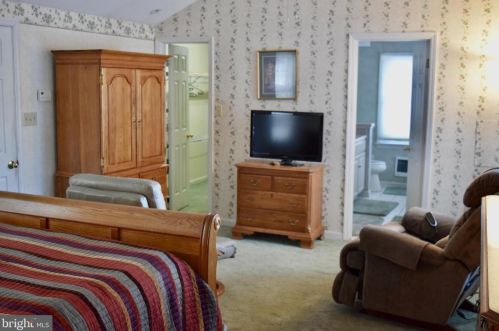 156 School House Rd, Lancaster PA  17603-6314 exterior