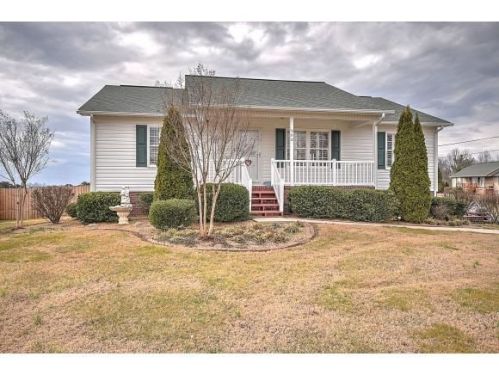 990 Keller Rd, Afton, TN 37616-6426