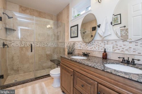 413 Belgrade St, Philadelphia PA 19125-2622 exterior