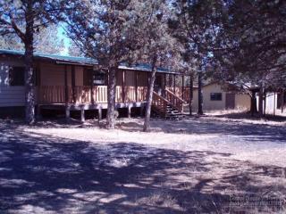 5952 Riordan Rd, Prineville OR  97754-7878 exterior