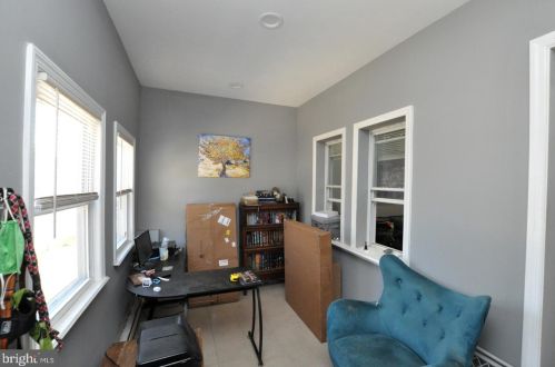 213 Eutaw Ave, Camden, NJ 08105-2118