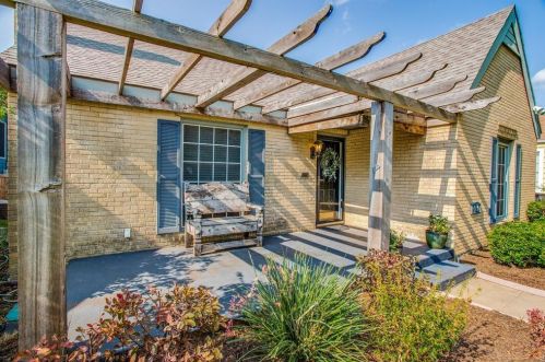 4216 Locke Ave, Fort Worth TX  76107-5520 exterior