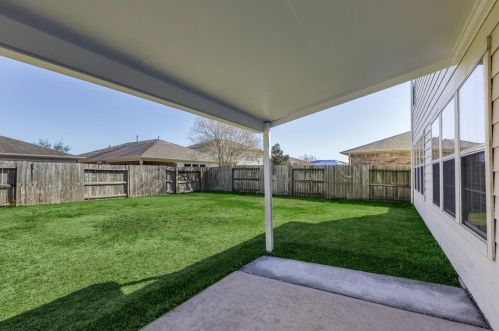 8106 Clover Leaf Dr, Richmond TX  77469-4983 exterior