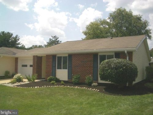 12 Fitzhugh Ct, Silver Spring, MD 20906-1438