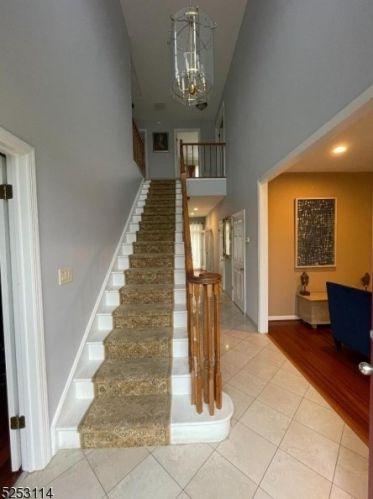 2 Gilman Dr, Piscataway NJ  08854-5076 exterior