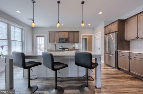 412 Constitution Dr, Ephrata PA  17522 exterior