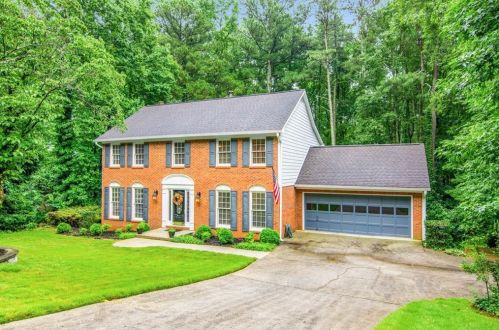 2677 Kenwood Dr, Duluth, GA 30096-3657