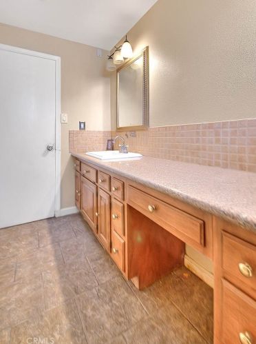 11273 Royal Palm Blvd, Riverside CA  92505-3648 exterior