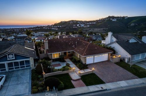 2832 Calle Guadalajara, San Clemente CA  92673-3516 exterior