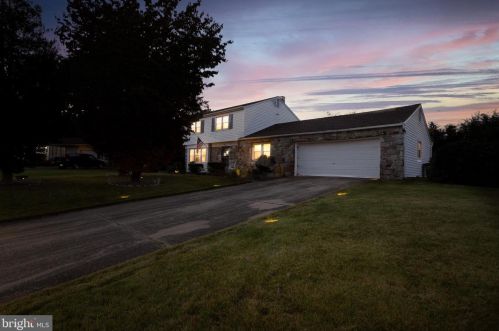 426 Holiday Dr, Aberdeen, MD 21001-1813