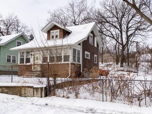 737 Desoto St, Saint Paul MN  55130-4215 exterior