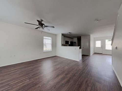 11312 Hungry Horse Dr, Webberville, TX 78653-4656