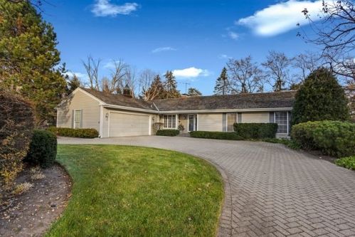 89 Balmoral Ave, Northfield, IL 60093-3101