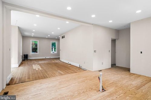 115 Washington Ave, Tavistock NJ  08033-3320 exterior