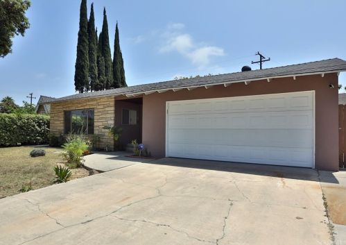 1918 Hall Ave, Santa Ana, CA 92704-5622