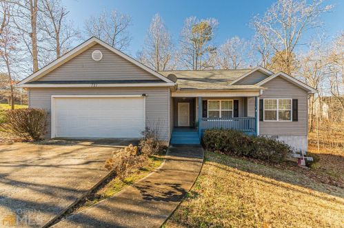 721 Hummingbird Ct, Clarkesville, GA 30523-5198