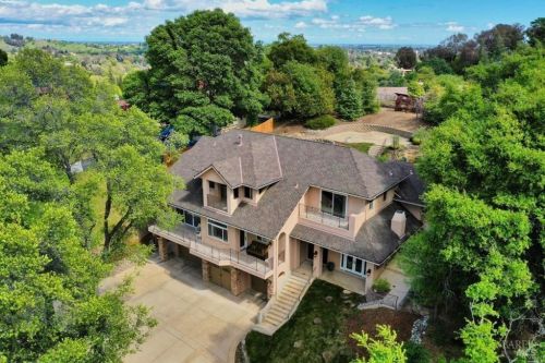 184 Wykoff Dr, Vacaville, CA 95688-3555