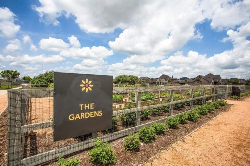 113 Sunrise Dr, Argyle TX 76226-1298 exterior