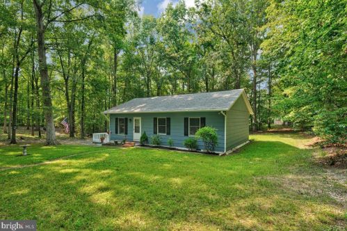 2921 Patriot Ln, Fredericksburg, VA 22408-1727