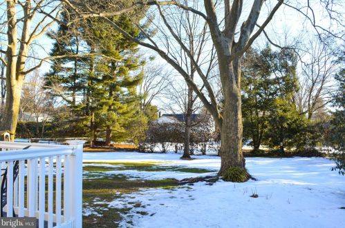 1949 Rachael Dr, Lancaster PA  17601-3627 exterior