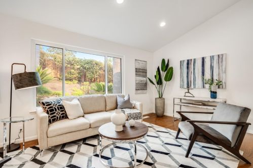 2467 Lacey Dr, Milpitas CA 95035-6122 exterior