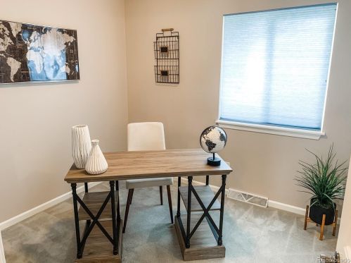 389 Nile St, Aurora CO 80401-2934 exterior