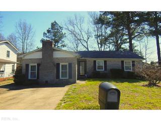 1435 Lake Forest Dr, Portsmouth, VA 23701-3151
