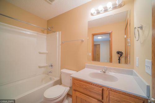 9 Acker St, Saint Paul MN  55117-5508 exterior