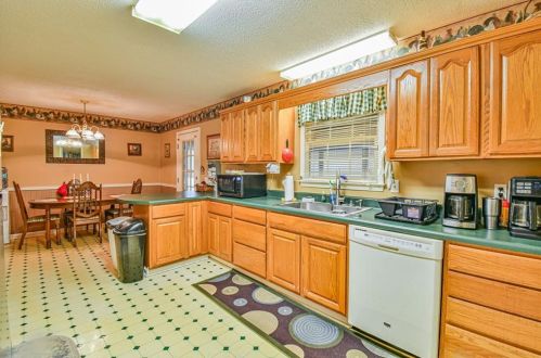 259 Nunn St, Commerce, GA 30529-2532