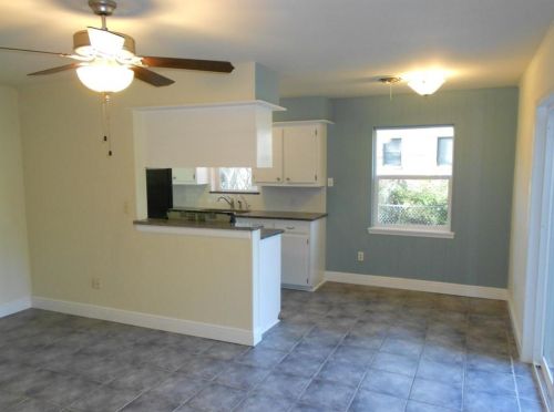 211 Pine Crest Dr, Conroe TX  77301-4037 exterior