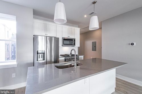 5412 Chancellor St, Philadelphia, PA 19139-4050