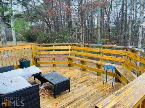 2213 Heritage Xing, Conyers GA  30094-6297 exterior