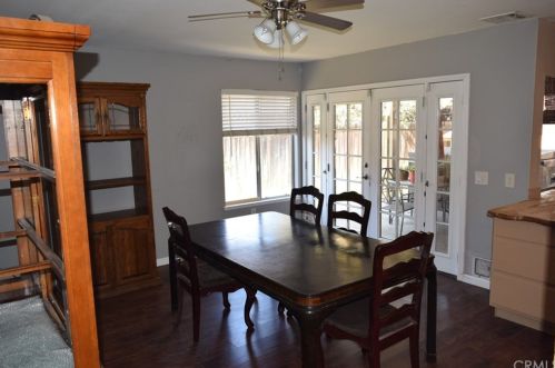 2825 Sonoma Dr, Riverside CA  92504-4317 exterior