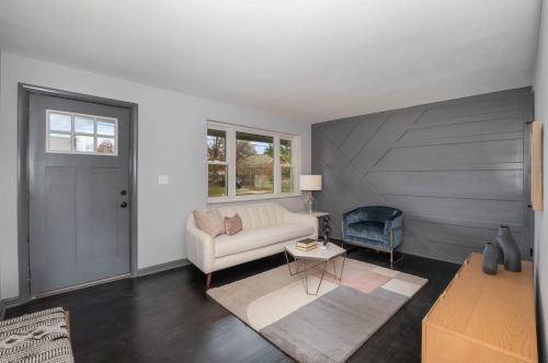 3329 Alexis Rd, Cincinnati OH  45239-4001 exterior