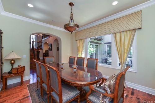 25 Blue Smt, Irvine CA  92603-0168 exterior