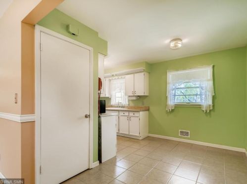 392 Grafton Ave, Saint Paul MN  55128-6528 exterior