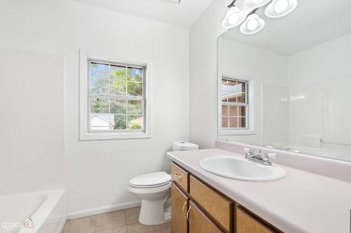 237 Oakwood Cir, Stockbridge GA  30281-6357 exterior