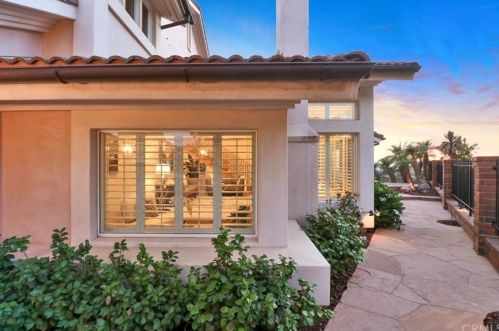 865 Swallow Way, Anaheim CA  92807-4430 exterior