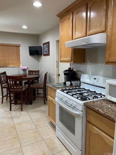 1426 Beacon Ave, Anaheim CA  92802-1718 exterior