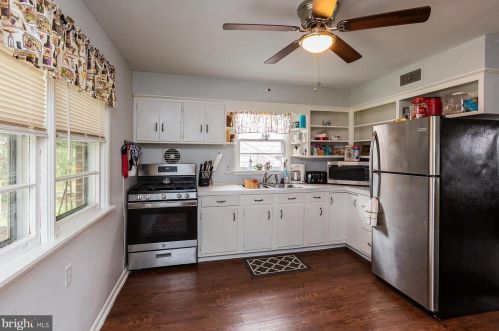 924 Rolridge Ave, Lancaster PA  17603-5739 exterior