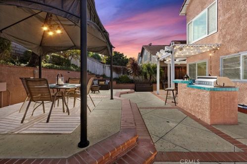 8192 Kennedy Rd, Anaheim CA  92808-2212 exterior