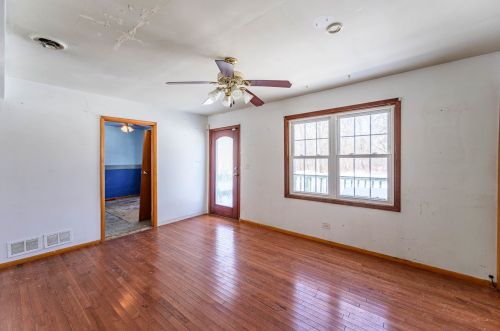 742 Douglas Ave, Addison, IL 60101-6522